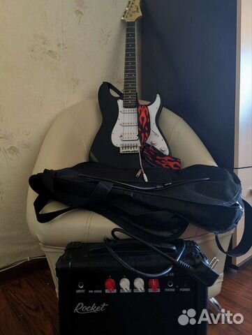 Комплект Электро гитара Rocket Stratocaster