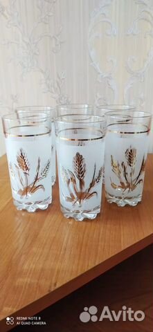 Кувшин с бокалами