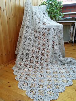 Винтаж: вязаная крючком скатерть