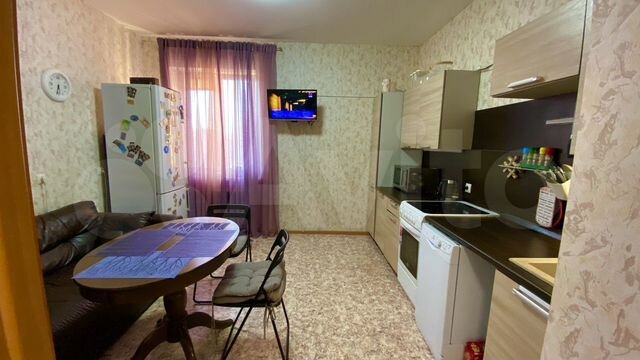 3-к. квартира, 81 м², 4/16 эт.