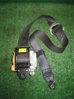 Ремень безопасности передний правый Toyota Avensi