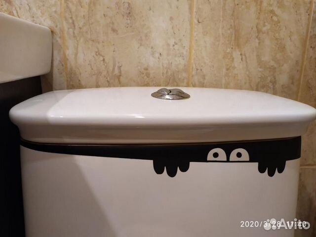 Монстрик :) (наклейка)