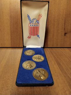 Памятные медали к 200-летию независимости США.1976