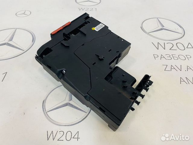Блок предохранителей Mercedes W204
