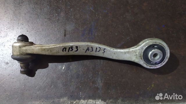 Рычаг передний верхний правый задний Ауди а8 д3