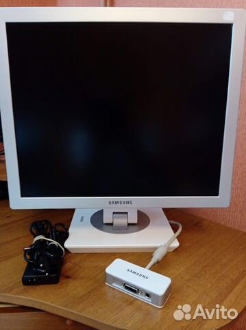 Монитор Samsung Syncmaster 970P «19»