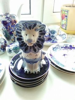 Фарфор лев