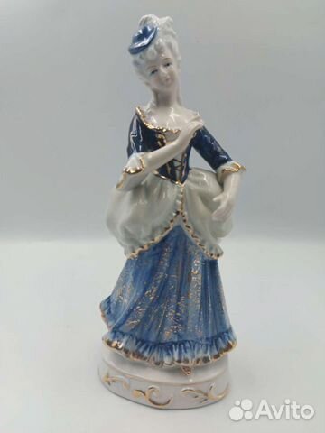 Статуэтка фарфор винтаж 