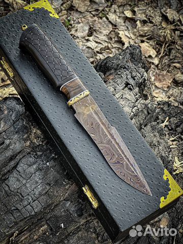 Нож из дамасской стали