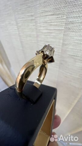 Золотое кольцо Бриллиант 750