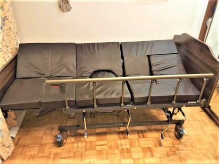 Кровать для лежачих больных медицинская под дерево