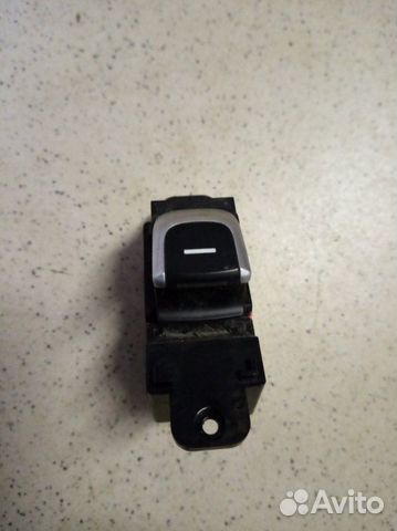 Кнопка стеклоподъемника задняя левая Kia Optima JF