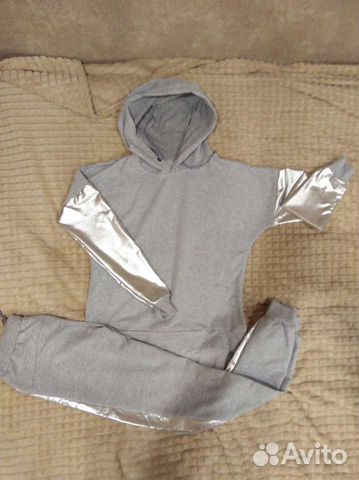 Костюм спортивный