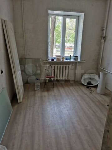 2-к. квартира, 60 м², 1/3 эт.