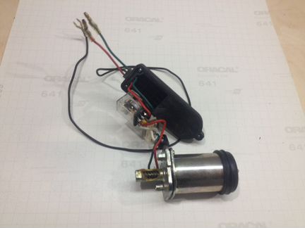 Моторчик антенны на saab 9000