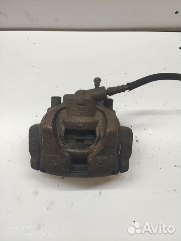 Суппорт тормозной передний правый Freelander 2