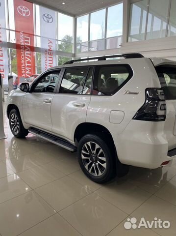 Toyota Land Cruiser Prado 4.0 AT, 2022, 5 км