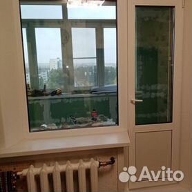 Продам пластиковое окно с балконной дверью