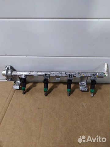 Топливная рампа с форсунками Форд Фокус 2 1.6 л