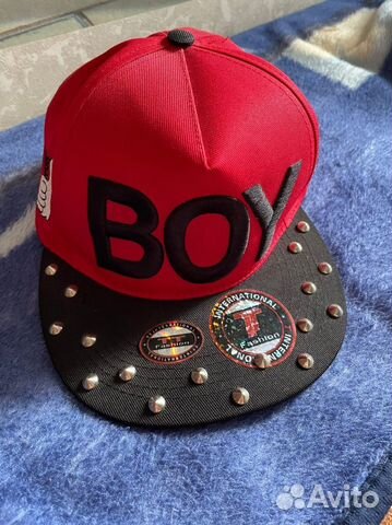 Кепка красная BOY