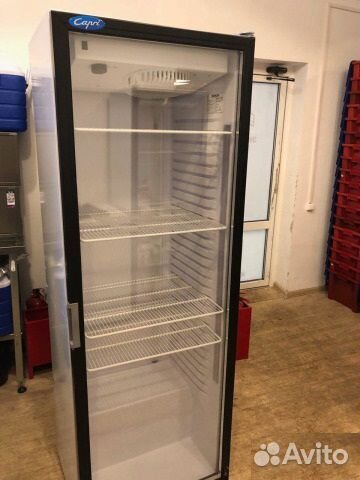 Шкаф холодильный со стеклом Капри П-390С