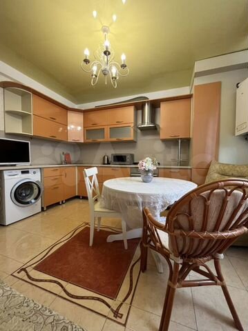 2-к. квартира, 50 м², 3/12 эт.