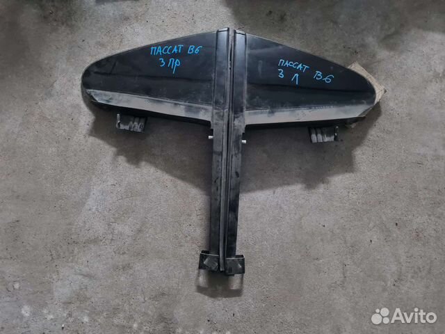 Форточка задняя на Volkswagen Passat CC B6