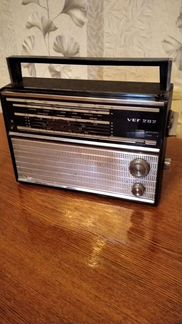 Радиоприемник СССР vef 202 в подарок барометр