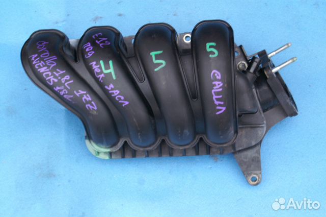 Toyota Corolla E12 2001-2006г коллектор впускной