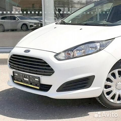 Бампер передний в цвет Ford Fiesta MK6