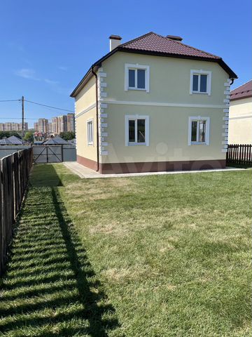 Коттедж 200 м² на участке 5,7 сот.