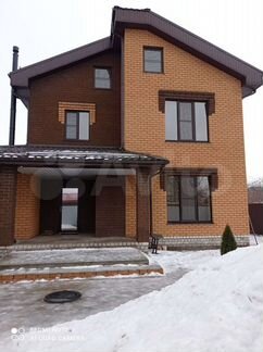 Дом 185 м² на участке 9,5 сот.