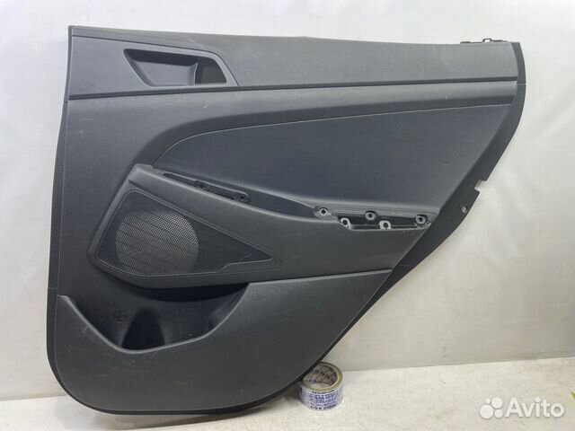 Обшивка двери задняя правая Hyundai Tucson 3 TL