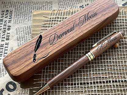 Именная ручка в деревянном футляре
