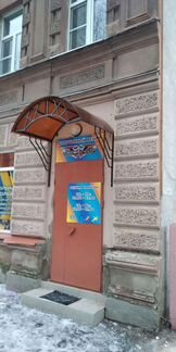 Козырек над дверью