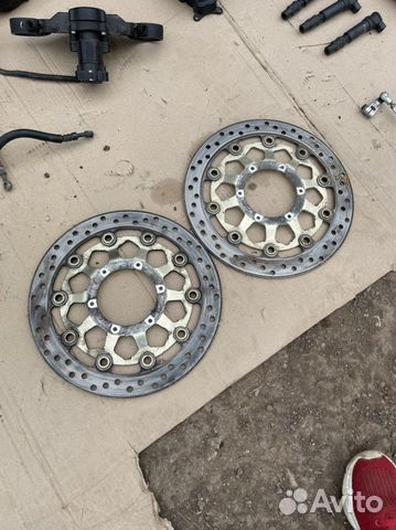 Передние тормозные диски Honda CBR 1000RR