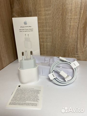 Зарядка на iPhone блок питания и lightning