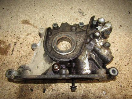 Насос масляный Focus III 2011