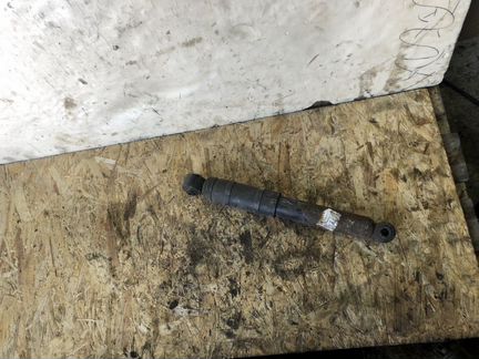 Амортизатор задний стойка opel astra H