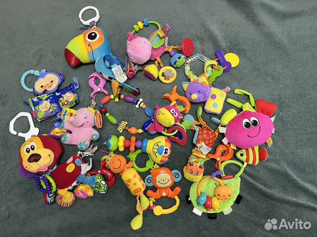 Развивающие игрушки подвески