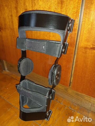 Брейс на коленный сустав