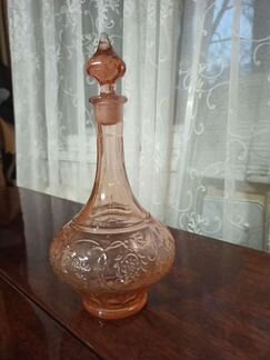 Графины цветное стекло, тонкое стекло. Винтаж