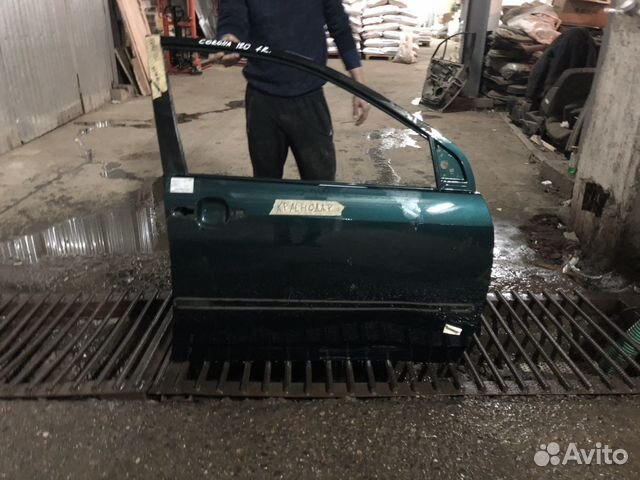 Toyota Corolla 120 Седан дверь передняя правая с д