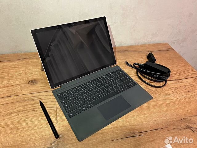 Microsoft surface pro 6 i5/8/128/QHD/IPS