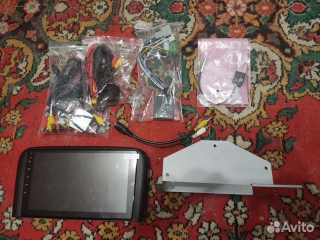 Магнитола для Volvo s80