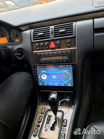 Магнитола на Mercedes-Benz W210