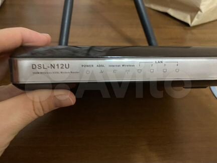 Вай фай роутер аsus DSL-N12U черного цвета