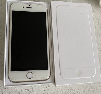 Телефон iPhone 6