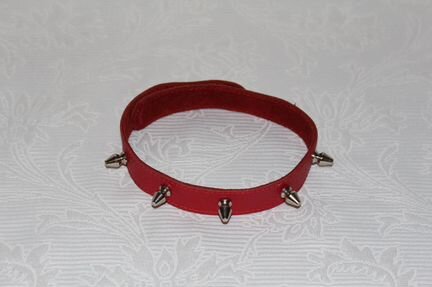 Ошейник красный с шипами Косплей