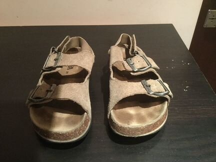 Продам детские сандалии Zara